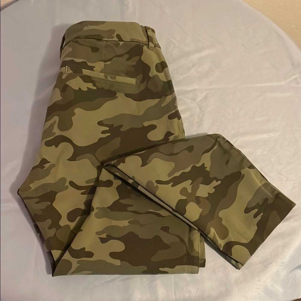Old Navy Green and Brown Straight Leg Camouflage Pants